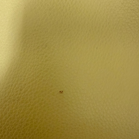 Baggu Recycled Leather Shoulder Bag in Straw - Picture 2 of 5